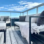 Rooftop Penthouse With Aurora Terrace *
