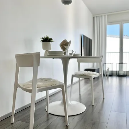 公寓 Rooftop Penthouse With Aurora Terrace 罗瓦涅米