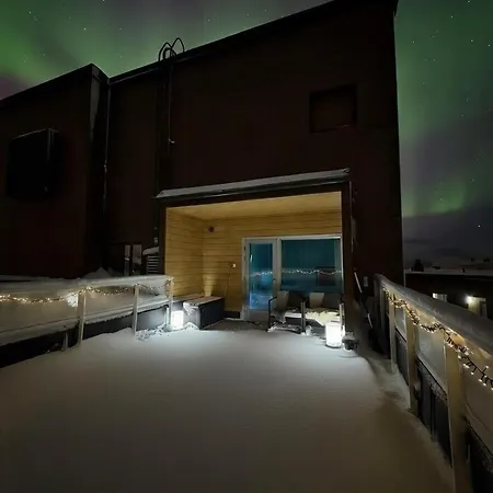 Rooftop Penthouse With Aurora Terrace